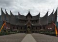 Rumah Gadang Pakai Atap Seng, Sebuah Siasat Menghadapi Tuntutan Zaman