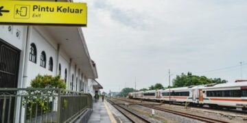 Merasa Spesial saat Saya Naik dan Turun KA Jayakarta di Stasiun Walikukun Ngawi (Dokumen pribadi penulis).