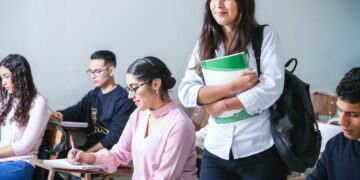 Tanya Soal Ujian ke Kating di Jenjang S-2 Itu Percuma dan Nggak Bakal Mendongkrak IPK