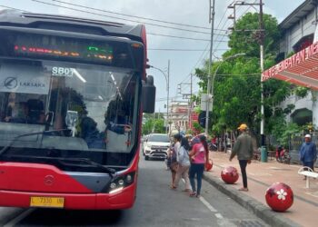 Suroboyo Bus dan Trans Semanggi Lebih Cocok Disebut Bus Wisata, Nggak Cocok buat Sobat Sat Set!