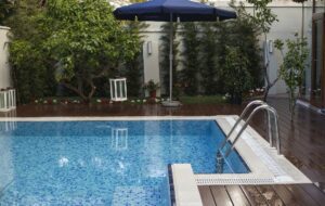 Punya Kolam Renang Dalam Rumah Itu Nggak Seindah Cerita FTV