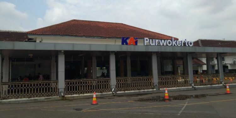 Sulitnya Mencari Parkiran Motor di Stasiun Purwokerto