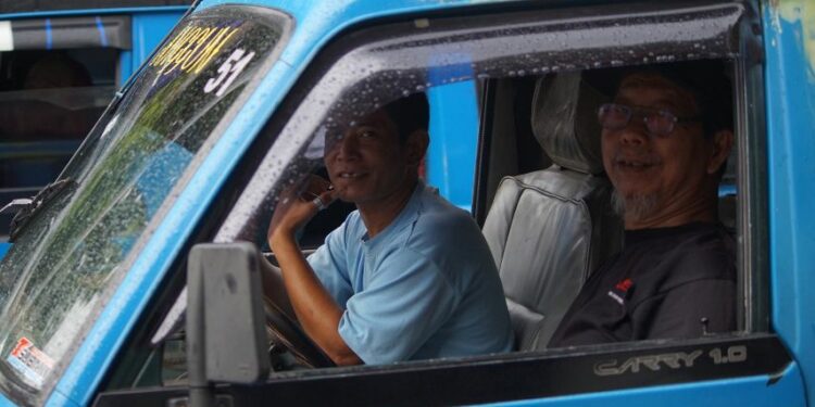 Mikrolet Biru Peterongan-Brangkal Lenyap Tergerus Perkembangan Zaman