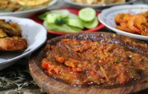 5 Rekomendasi Tempat Makan Porsi Kuli di Sekitaran Kampus UIN Walisongo dan PGSD UNNES