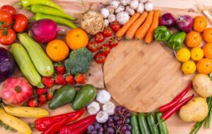 Nggak Usah Lebay, Mengonsumsi Kulit Buah dan Sayur Ini Nggak Akan Membuatmu Mati
