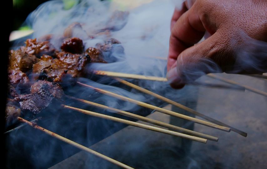 Sate Kampret, Kuliner Malam Legendaris Jombang yang Namanya Bikin Salah Paham