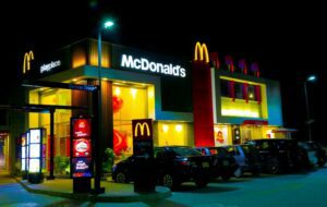 K-Meals Kolaborasi McD x NewJeans Lebih Baik daripada BTS Meal, ARMY Udah Ngiri Belum sama Bunnies?