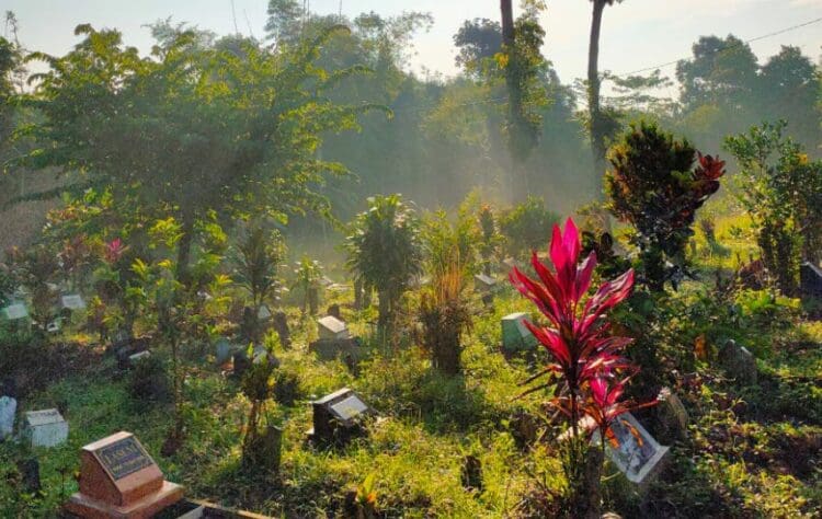Misteri di Dukuh Tenjo Desa Muncanglarang Bumijawa Tegal, Mulai dari Makam yang Ditakuti Pejabat sampai Angkernya Sungai Beton