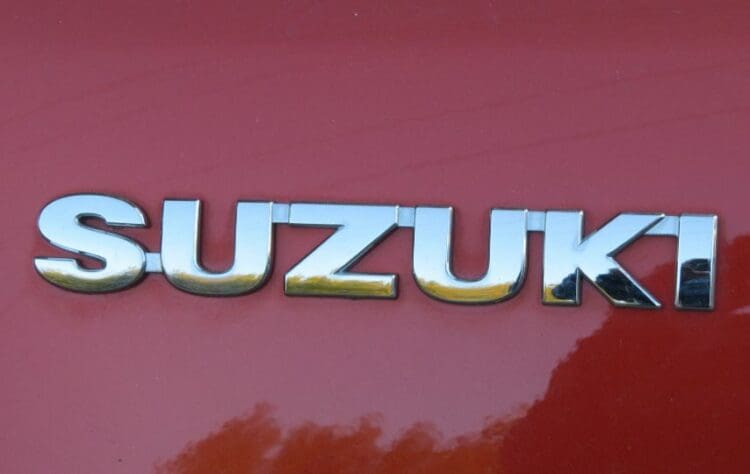Suzuki Carry 1000, Mobil Serbaguna yang Sering Dipandang Sebelah Mata