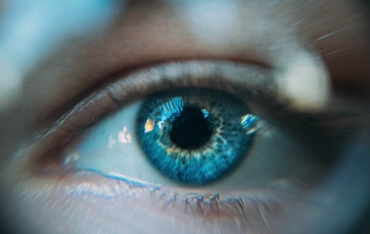 Hantu Itu Bernama Ablasio Retina, Mengerikannya Saat Tak Terlihat