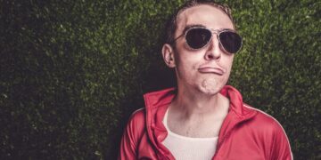 Promosi Kampus tuh Pakai Prestasi dan Benefit, Bukan Pakai Mahasiswa Ganteng dan Cantik!