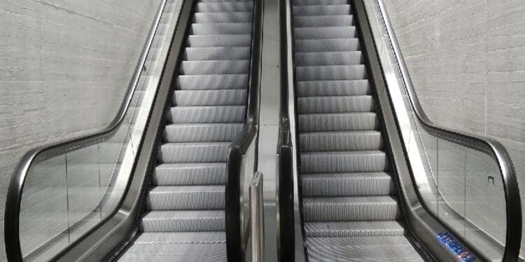 Senjakala Mataram Mall, Mal Pertama di Kota Mataram: Dulu Kebanggaan Warga, Kini Menuju Temaram