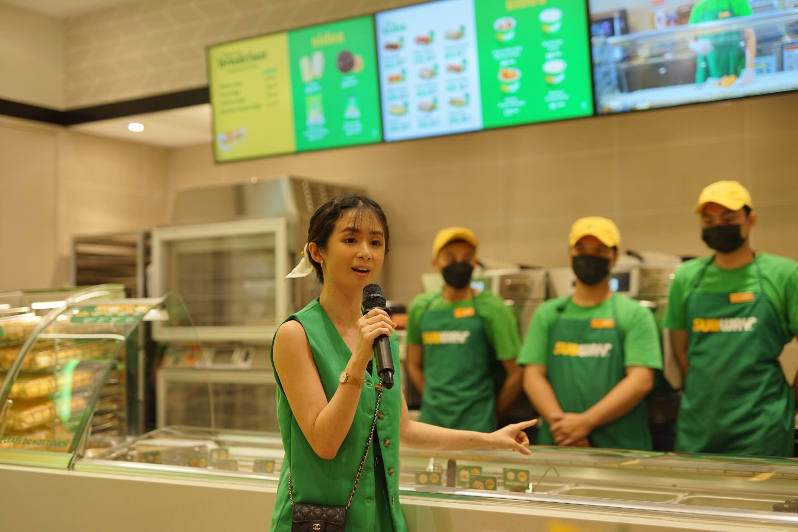 Silvia Muryadi, Head of Marketing menjelaskan konsep Subway yang hadir untuk anak muda.