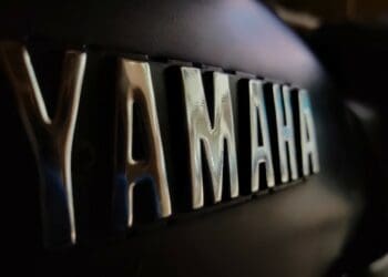Yamaha V80, Motor Bekas Tua Bangka yang Hampir Bikin Celaka (Unsplash)