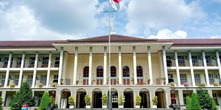 PPSMB UGM: Ospek Terbaik yang Bikin Iri Mahasiswa Kampus Lain