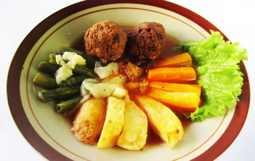 7 Makanan Indonesia yang Ternyata Peninggalan Kolonial Belanda