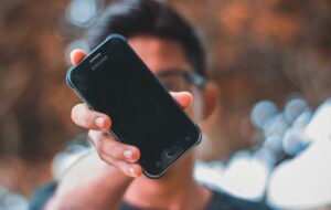 Pengalaman Saya Memakai Samsung Galaxy A04e. Siapa Bilang HP Kentang Nggak Mumpuni?