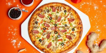 Promo Pizza Beli 1 Gratis 1 Bikin Nelangsa: Konsumen Jangan Ngarep Lebih!