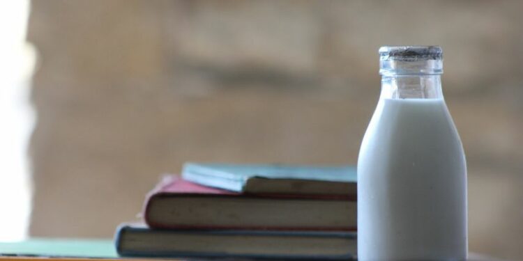 Panduan Membeli Susu Kambing Etawa Bubuk biar Nggak Salah Pilih