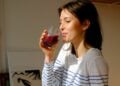 Tips Memilih Collagen Drink biar Kulit Makin Cerah dan Uangmu Nggak Terbuang Sia-sia