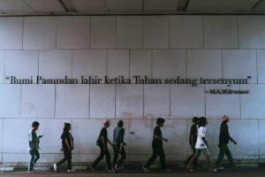 Buat Orang Jogja Kayak Saya, Bandung Itu Magis dan Spesial!