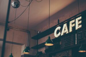 Kafe di Malang Sudah Terlalu Banyak, Jangan Ikut-ikutan Bikin Kafe Lagi di Sini!