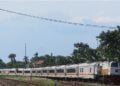 Kereta Api Jayakarta, Kereta yang Wajib Dicoba, Cocok bagi Introvert tapi Kebelet Traveling(Moch Febrianto via Wikimedia Commons)