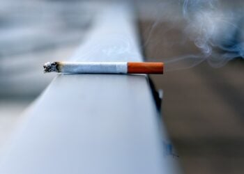 Stigma Rokok Tuduhan Goblok yang Mudah Diterima Masyarakat (Unsplash)