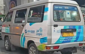 Saya Rela Meninggalkan Kendaraan Pribadi demi Angkot Mikrotrans Jaklingko