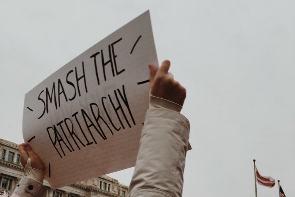 Denny Caknan Laki-laki Red Flag, Patriarki yang Harus Dihindari (Unsplash)