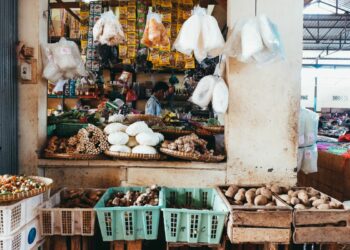 Jalan-jalan ke Pasar Pahing Kediri, Pasar Tertua dan Spot Kulineran di Kediri