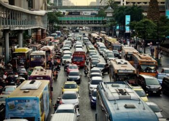 3 Penyebab Kemacetan Paling Menyebalkan yang Bikin Mati Tua di Jalan bunderan cibiru bandung