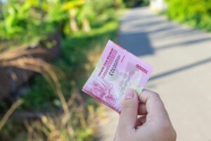 Konten “Pinjam Dulu Seratus” Nggak Bikin Tukang Ngutang Minggat, Malah Bikin Kasus Pinjol Meningkat