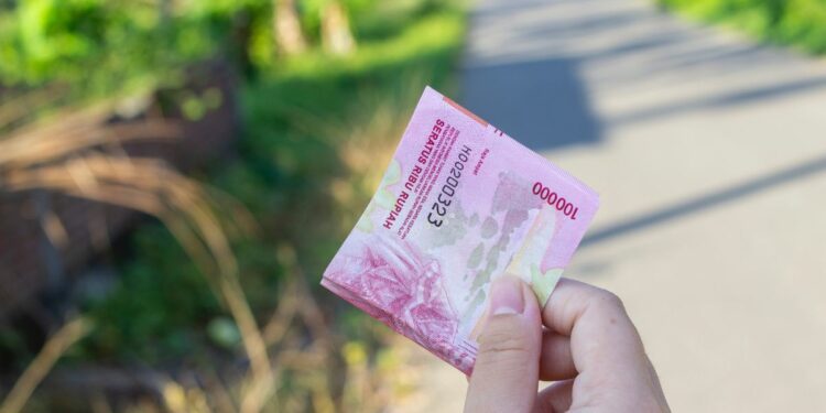 Konten “Pinjam Dulu Seratus” Nggak Bikin Tukang Ngutang Minggat, Malah Bikin Kasus Pinjol Meningkat