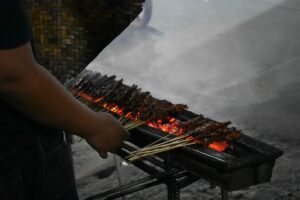Sate Ambal Sambal Tempe, Kuliner “Nyeleneh” Kebumen yang Bikin Ketagihan