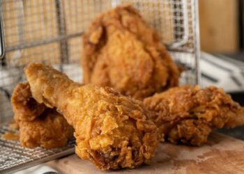 4 Fried Chicken Lokal yang Rasanya Nggak Kalah sama KFC Dan McD