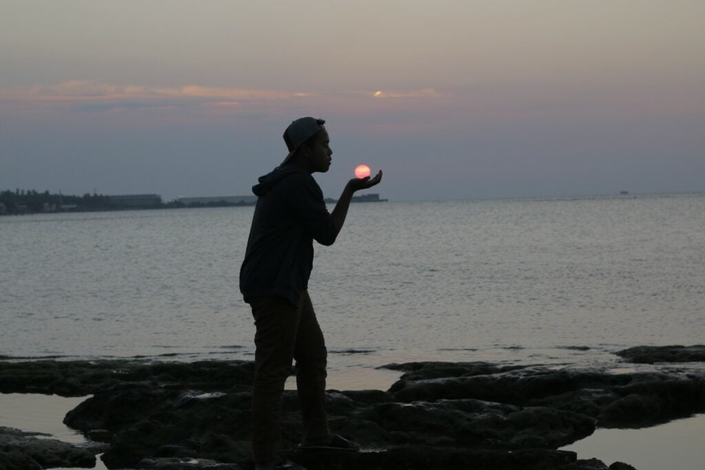 Kabupaten Lamongan Bikin Warganya Cuma Bisa Gibah (Unsplash)