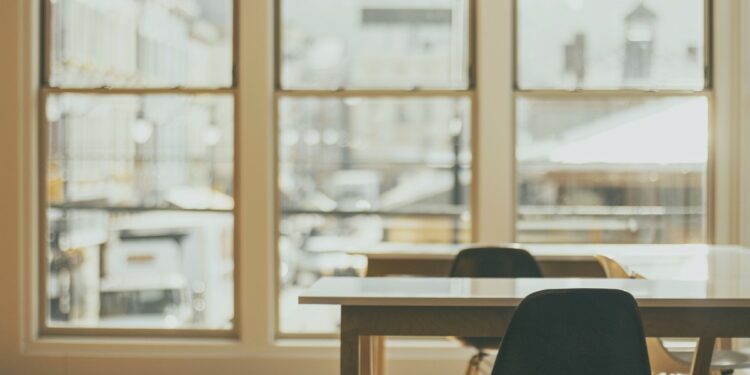 Universitas Terbuka Kampus Ngenes karena Selalu Diremehkan (Unsplash) kuliah di UT