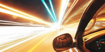 Memakai Lampu LED buat Lampu Rem Mobil Itu Contoh Pengendara Biadab