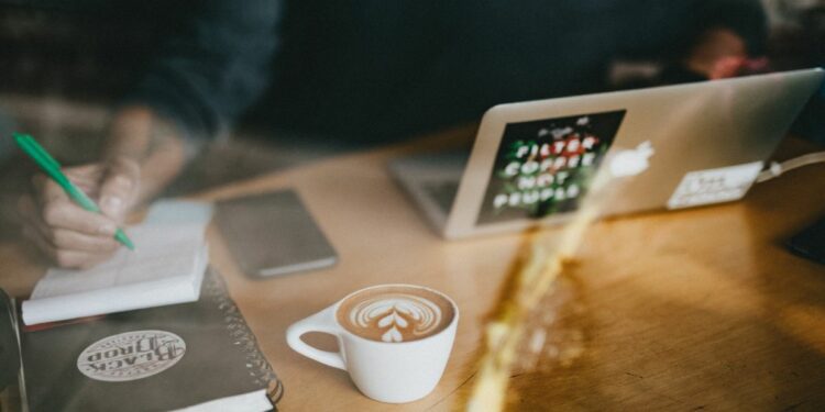 3 Kafe di Situbondo yang Cocok buat Buka Laptop Berjam-jam, Freelancer Merapat!