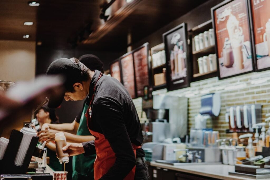 Membocorkan Resep Starbucks Itu Nggak Guna, Sumpah!