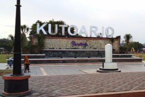 Uniknya Kutoarjo, Sebuah Kota yang Menghadapi Krisis Identitas