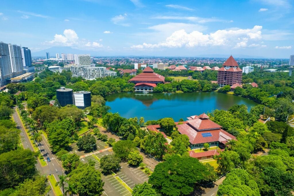 Kampus UI, Tempat Jogging Terbaik di Depok