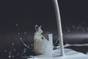 Milk kok Jadi M*lk? Ini Alasan Kata “Milk” di Kemasan Oatside Disensor