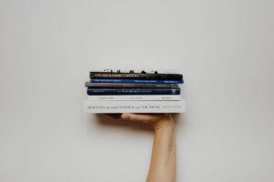 Diskusi Buku Lebih Nyaman dan Seru Bersama Komunitas Baca Bekasi Books Club