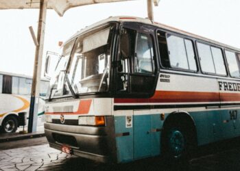 Trayek Bus Sukoharjo Kartasura Mati, Pengangguran Menghantui (Unsplash)