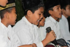 Santri Zaman Sekarang, kalau Nggak Dituduh Teroris, ya Pelaku Bully, Suka-suka Kau lah