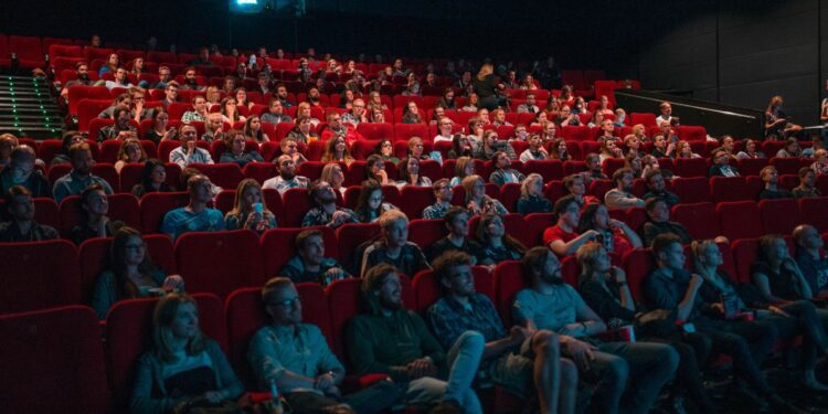 Saya Memutuskan Hijrah ke Bioskop XXI Premiere setelah Dikecewakan Penonton Norak Bioskop Reguler