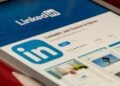 Menerka Isi Profil Kak Ros Upin Ipin di LinkedIn