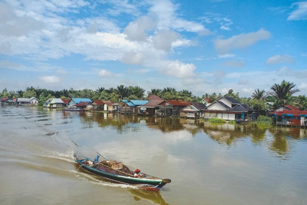 5 Hal yang Perlu Kalian Tahu sebelum Merantau ke Kalimantan  Mojok.co